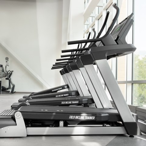 FREEMOTION BIEŻNIA ELEKTRYCZNA INCLINE TRAINER i10.9b FREEMOTION BIEŻNIA ELEKTRYCZNA INCLINE TRAINER i10.9b