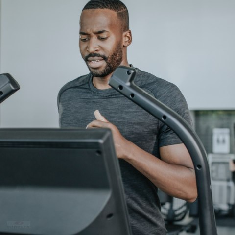 FREEMOTION BIEŻNIA ELEKTRYCZNA INCLINE TRAINER i22.9 FREEMOTION BIEŻNIA ELEKTRYCZNA INCLINE TRAINER i22.9