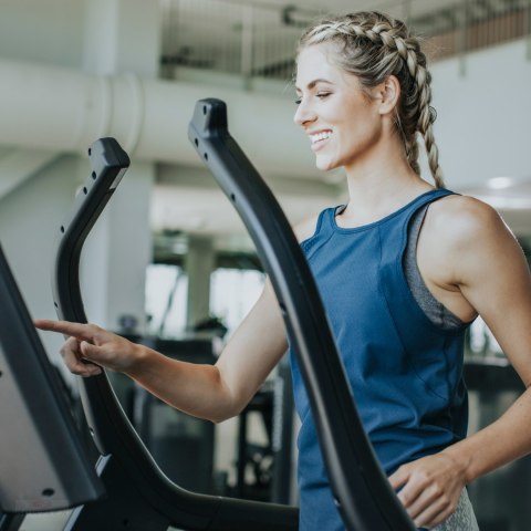 FREEMOTION BIEŻNIA ELEKTRYCZNA INCLINE TRAINER i22.9 FREEMOTION BIEŻNIA ELEKTRYCZNA INCLINE TRAINER i22.9