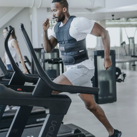 FREEMOTION BIEŻNIA ELEKTRYCZNA INCLINE TRAINER i22.9 FREEMOTION BIEŻNIA ELEKTRYCZNA INCLINE TRAINER i22.9